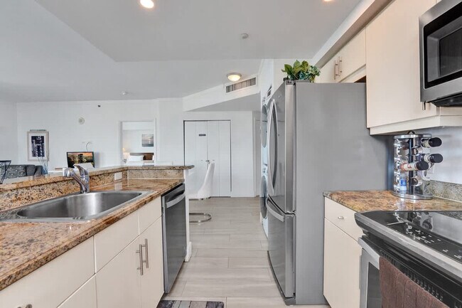 Building Photo - 2889 McFarlane Rd