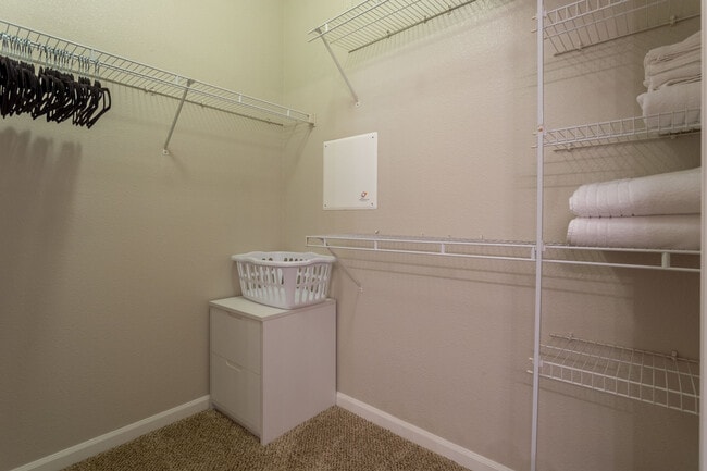 Building Photo - 34807 N 32nd Dr