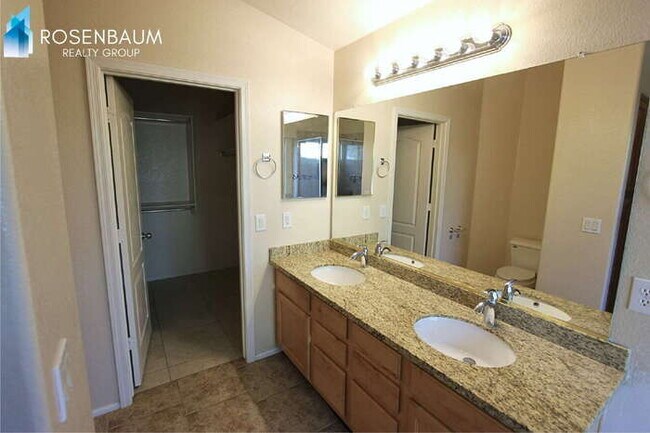 Building Photo - Charming 3-beds, 2-baths home in Wigwam Creek of Litchfield Park!