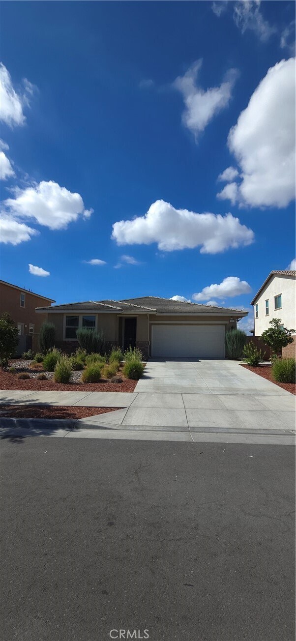 Building Photo - 3012 Sawmill Dr