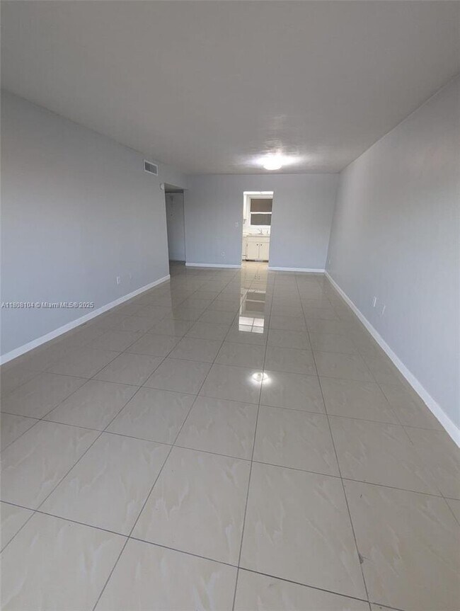 Building Photo - 7410 SW 82nd St