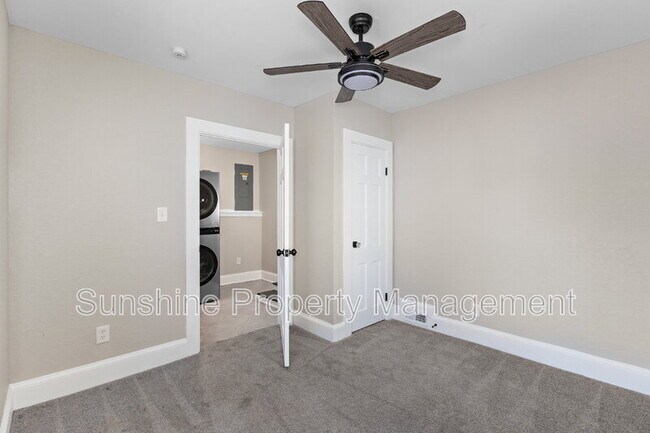 Building Photo - 207 Florida Ave