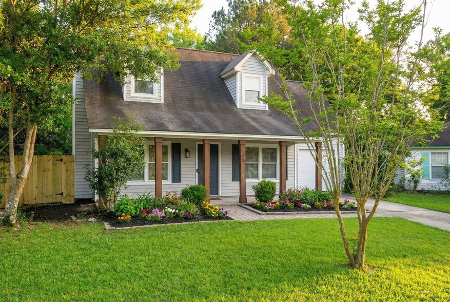 Building Photo - 123 Turnbuckle Ct