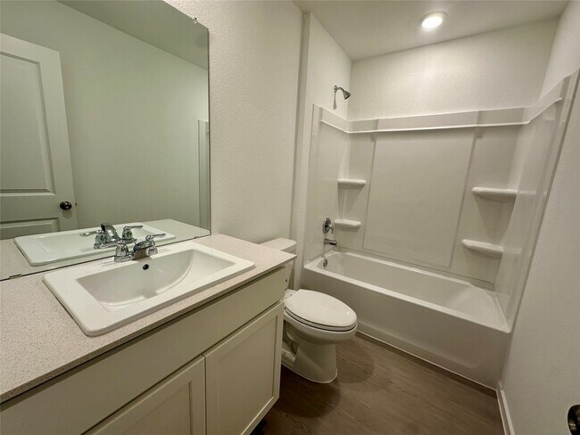 Building Photo - 13310 Rayhill Dr