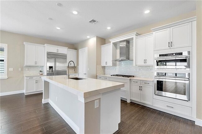 Building Photo - 11835 S Baypoint Cir