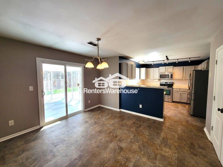 Building Photo - 2135 Sunset Maple Ln