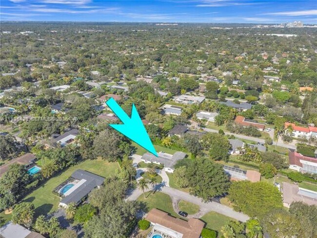 Building Photo - 7465 SW 135th St