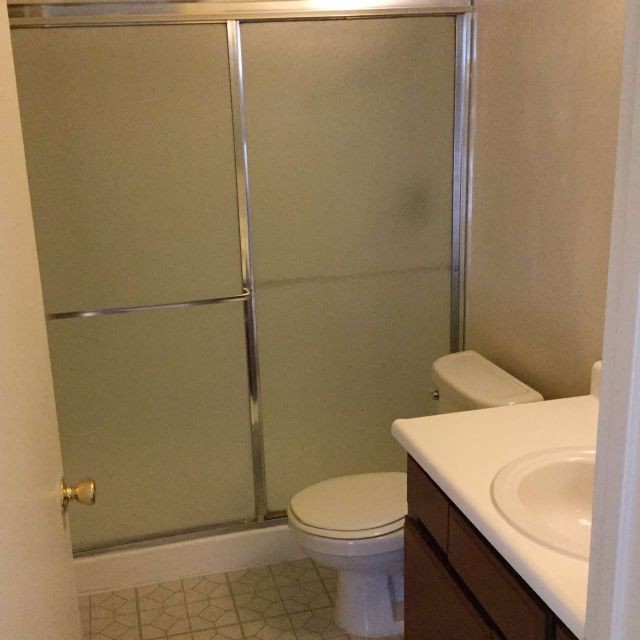 Building Photo - Triplex For Rent in Stockton