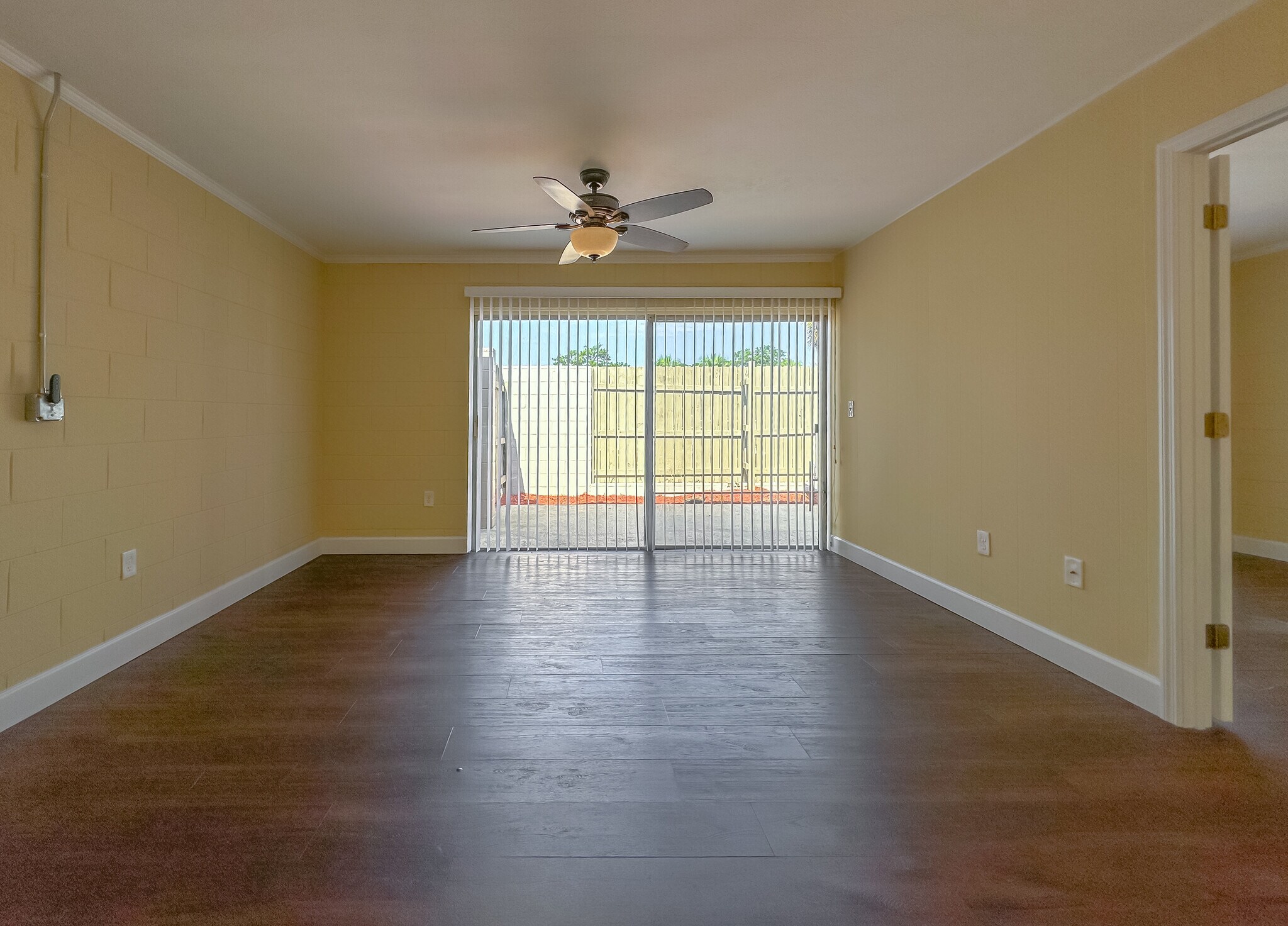 Building Photo - 2241 W Pensacola St