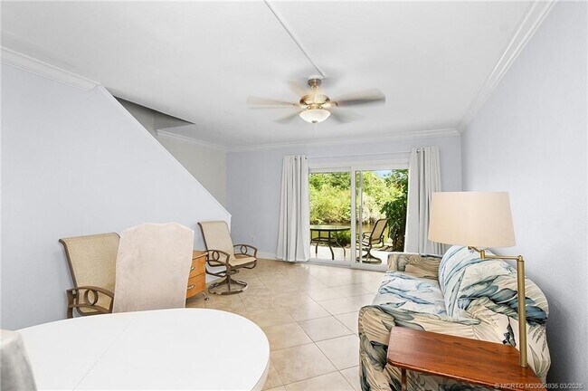 Building Photo - 3129 SE Indian St