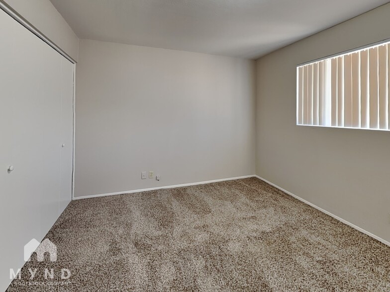 Building Photo - 3117 W Aster Dr