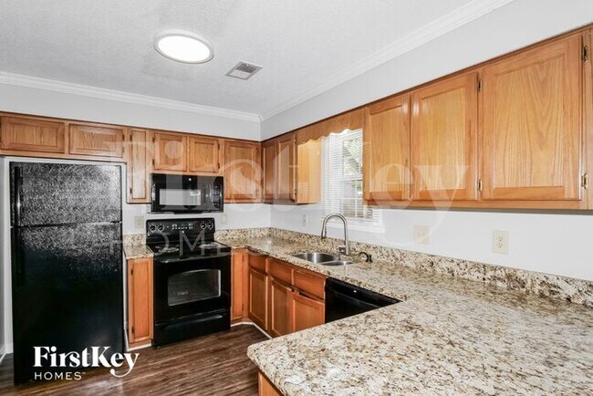 Building Photo - 7098 Maryland Ct