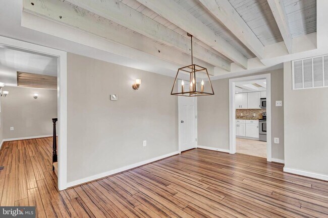 Building Photo - 750 S 20th St