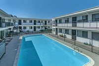 Building Photo - Avaz Pacific Beach