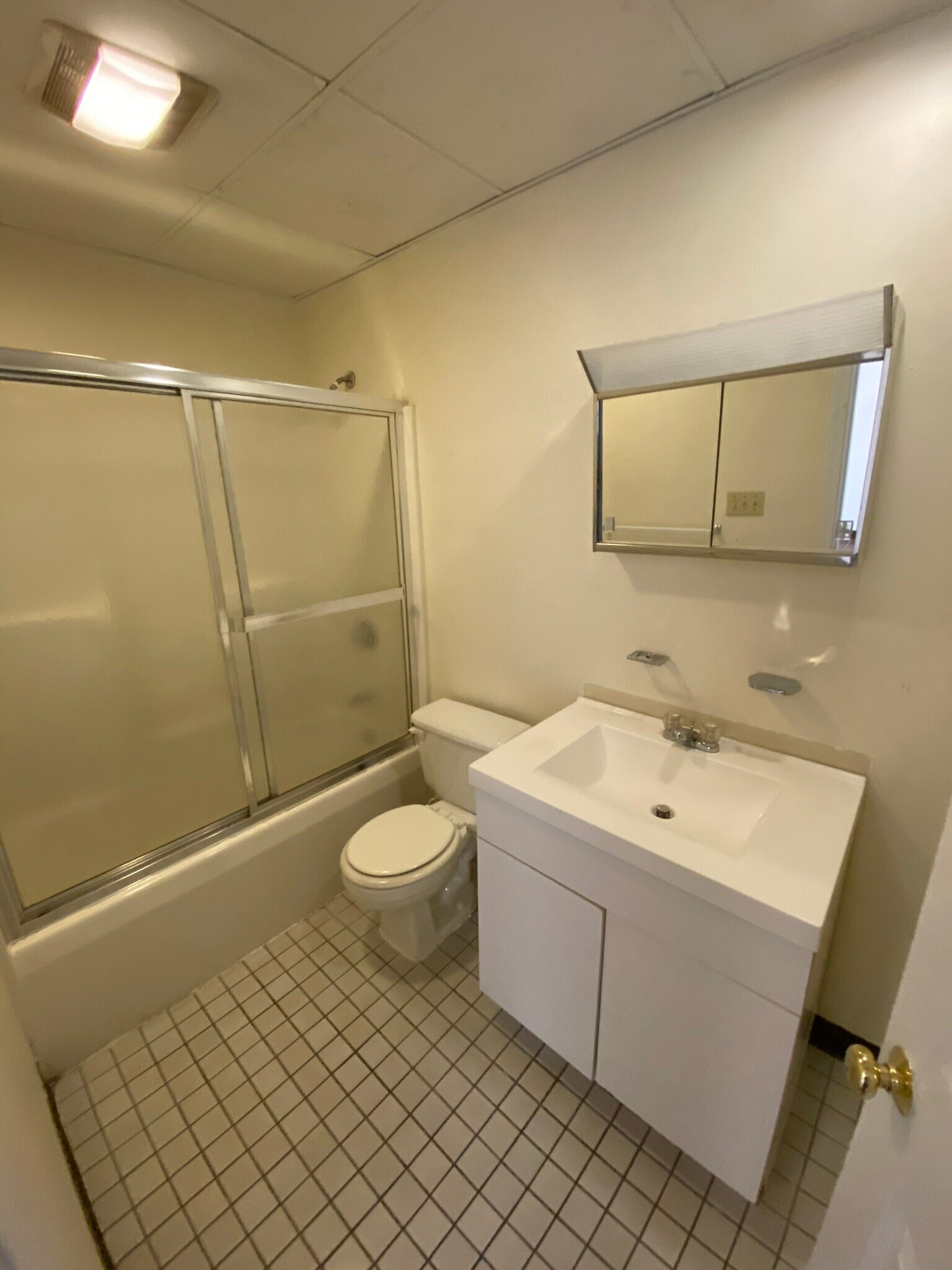 Building Photo - 68 Essex St