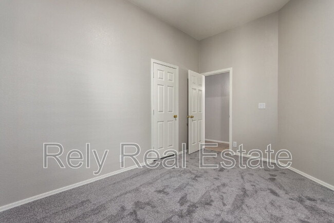 Building Photo - 3447 W Via Montoya Dr