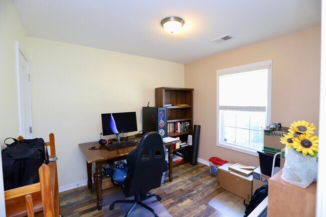 Building Photo - 71 Carina Ln