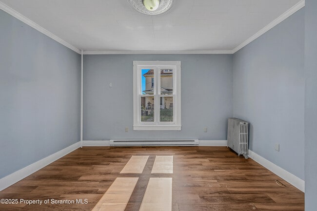 Building Photo - 7 Plum Pl