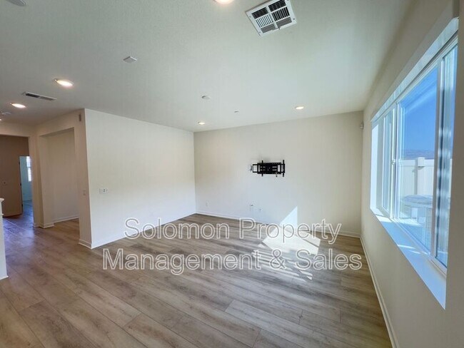 Building Photo - 35245 Orchard Trails