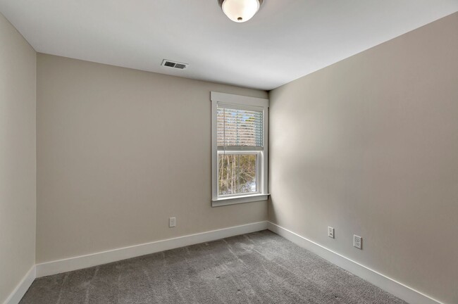 Building Photo - Beautiful End Unit In The Park at Rivers E...