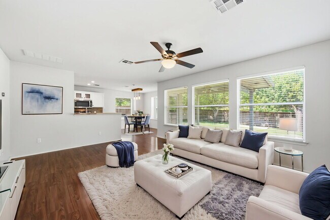 Building Photo - 1506 Fort LLoyd Pl