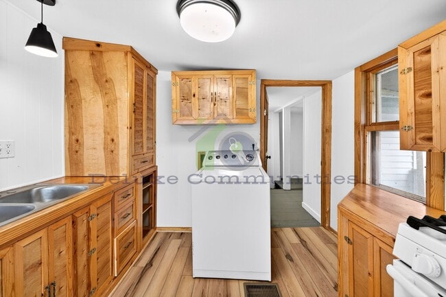 Building Photo - 3 Bedroom Single Family Home- Wyoming- Completely Remodeled!!!