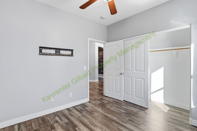 Building Photo - Corner Lot Gilbert Home with Modern Comforts in a Prime Location