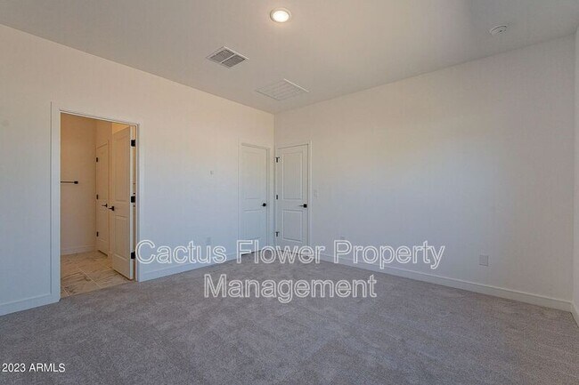 Building Photo - 3056 W Bent Tree Dr