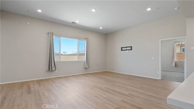 Building Photo - 13925 Mesa View Dr