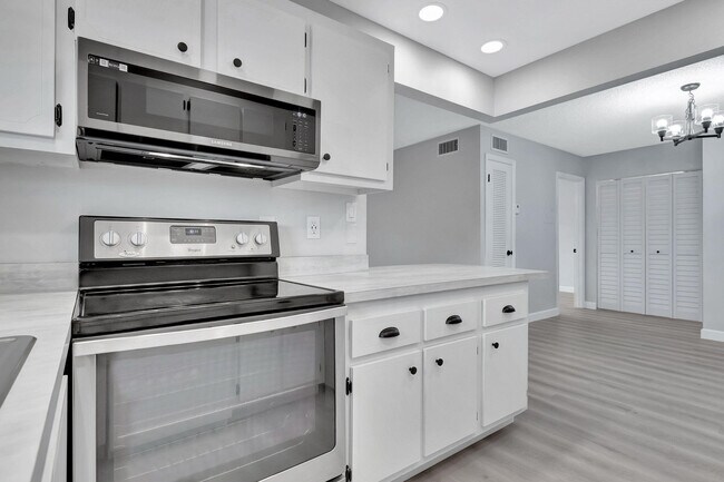 Building Photo - 1251 NW 13th St