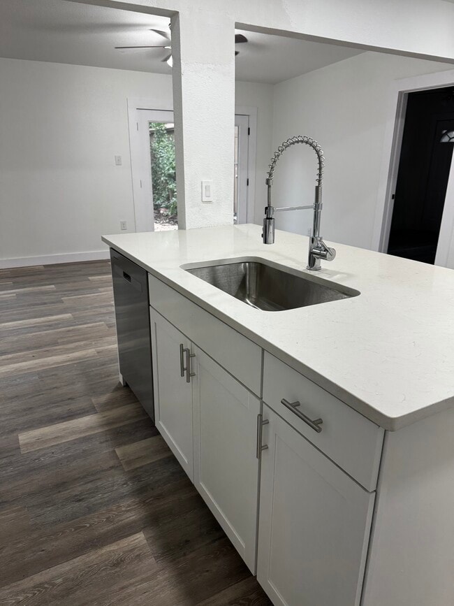 Building Photo - 4603 Guadalajara Dr