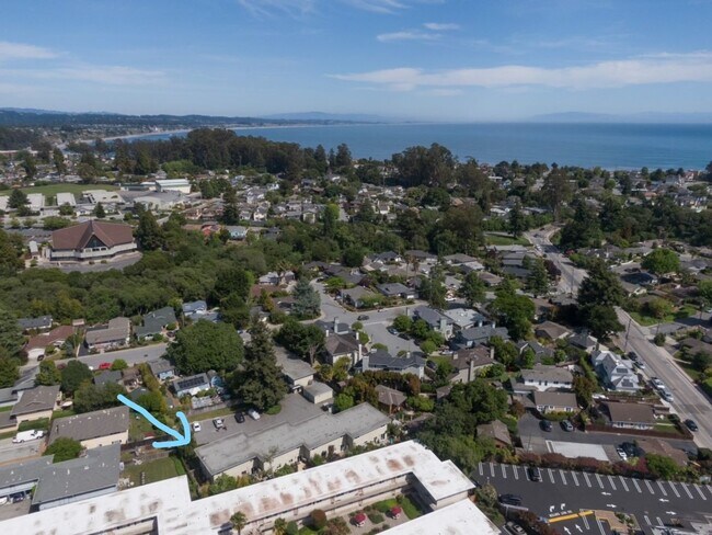 Building Photo - Capitola Vibes