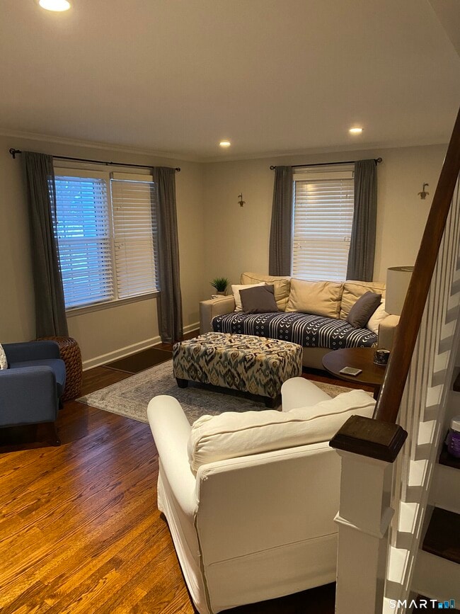 Building Photo - 276 Dunnlea Rd