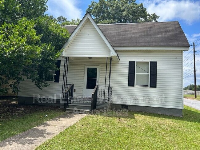 Primary Photo - 117 N 2nd St