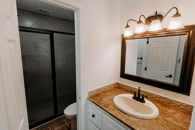 Building Photo - 1505 Windsong Trail