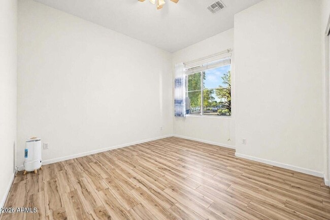 Building Photo - 8663 W Yukon Dr
