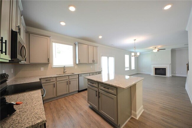 Building Photo - 7243 Millbrae Walk