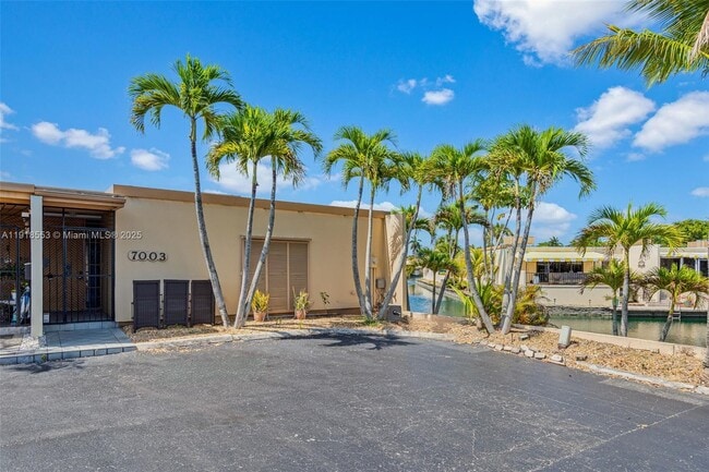 Building Photo - 7003 Crown Gate Ct