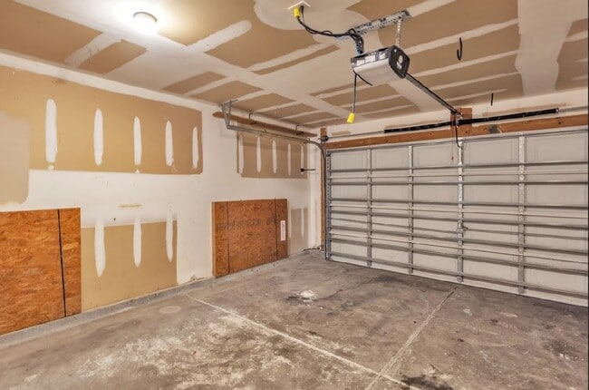 Building Photo - 3006 Kinswood Ln