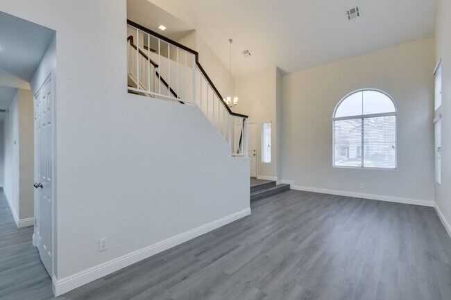 Building Photo - 1738 Toltec Cir