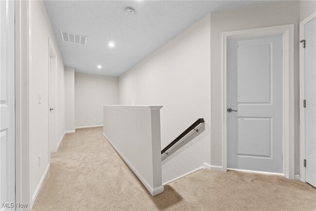Building Photo - 3383 Jackson Park Dr