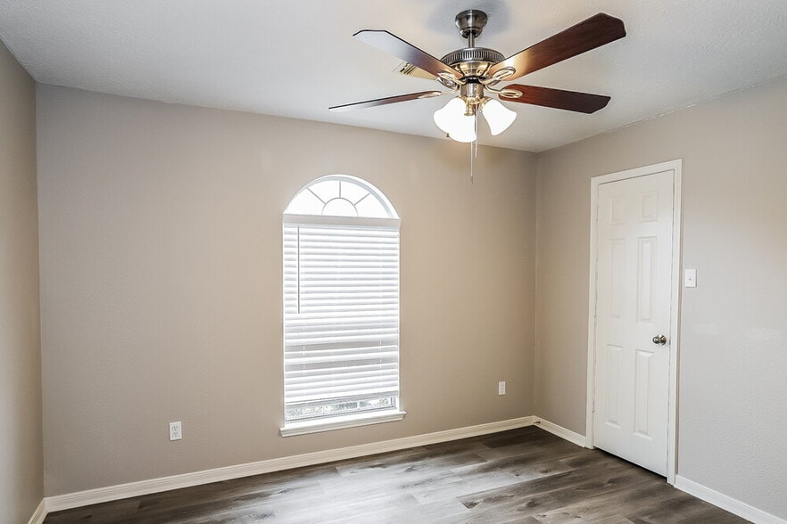 Building Photo - 5113 Orange Blossom Ct