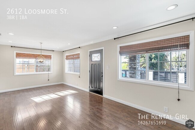 Building Photo - Spacious 3 Bedroom Single Family Home | Fu...