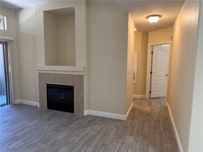 Building Photo - 8805 Jeffreys St