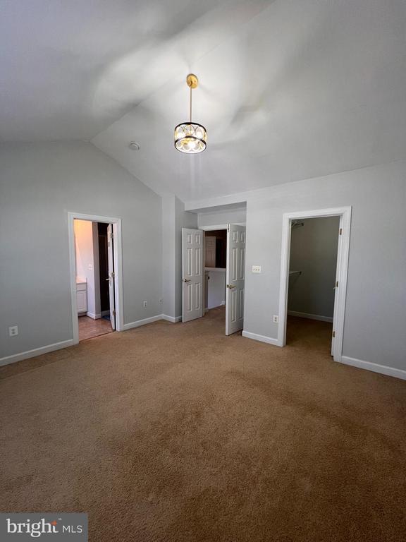 Building Photo - 8234 Glade Bank Dr