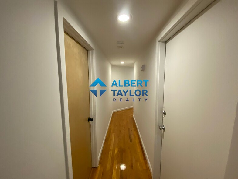 Building Photo - 90 Bynner St