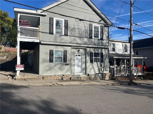 Primary Photo - 122 Brookside Ave