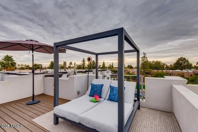 Building Photo - 7788 E Main St