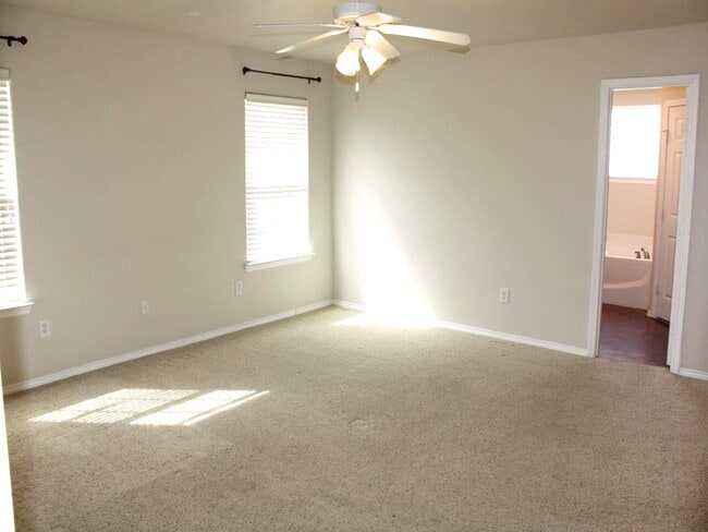 Building Photo - House Located Between 34th & Milwaukee & Minutes From W. Loop 289 Access!