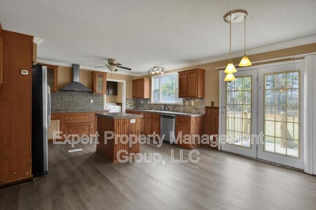 Building Photo - 34 Talbot Cir